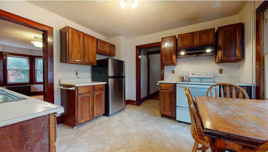 14 Library Lane, Woodstock, NY 12498 - Photo 13 of 35