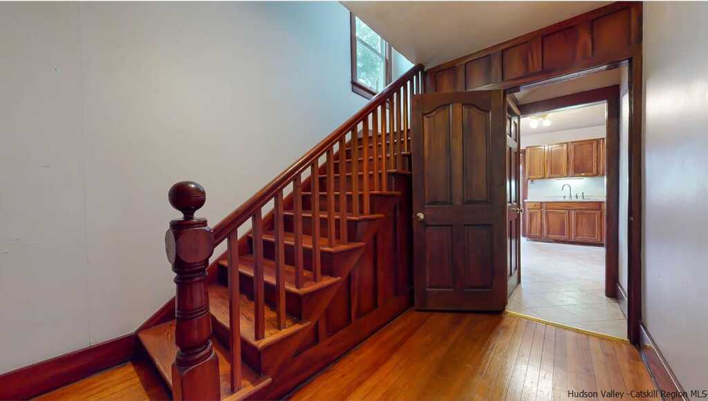 14 Library Lane, Woodstock, NY 12498 - Photo 16 of 35