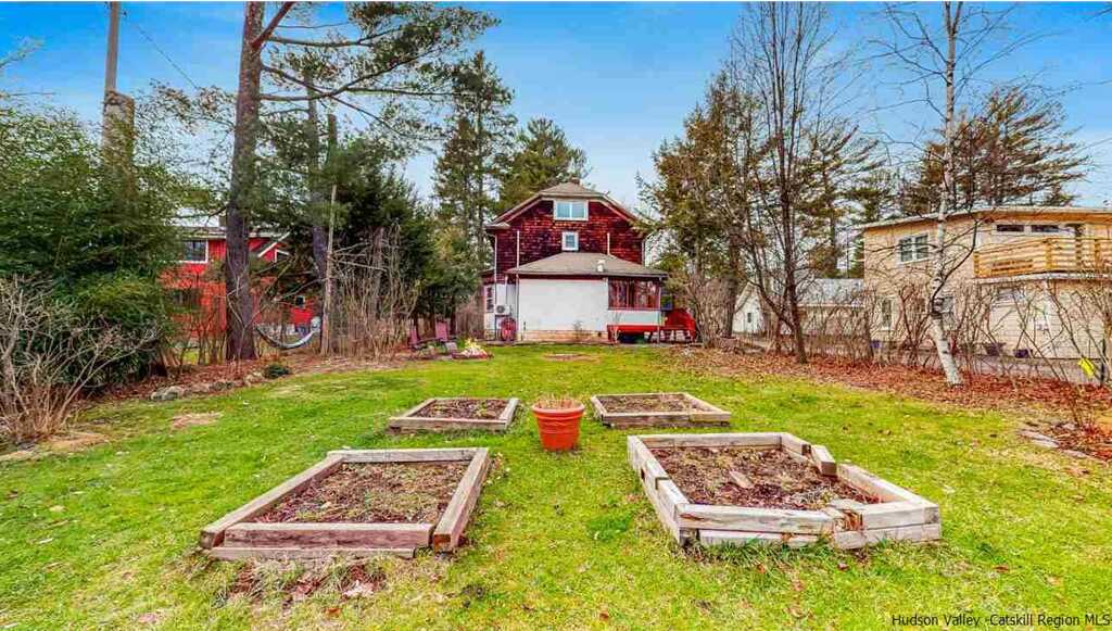14 Library Lane, Woodstock, NY 12498 - Photo 32 of 35