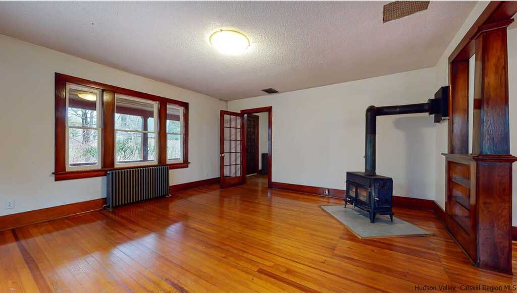 14 Library Lane, Woodstock, NY 12498 - Photo 7 of 35