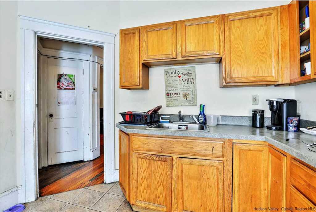 484 Broadway, Kingston, NY 12401 - Photo 23 of 23