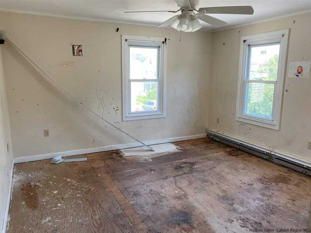 37 Staples Street, Kingston, NY 12401 - Photo 5 of 9
