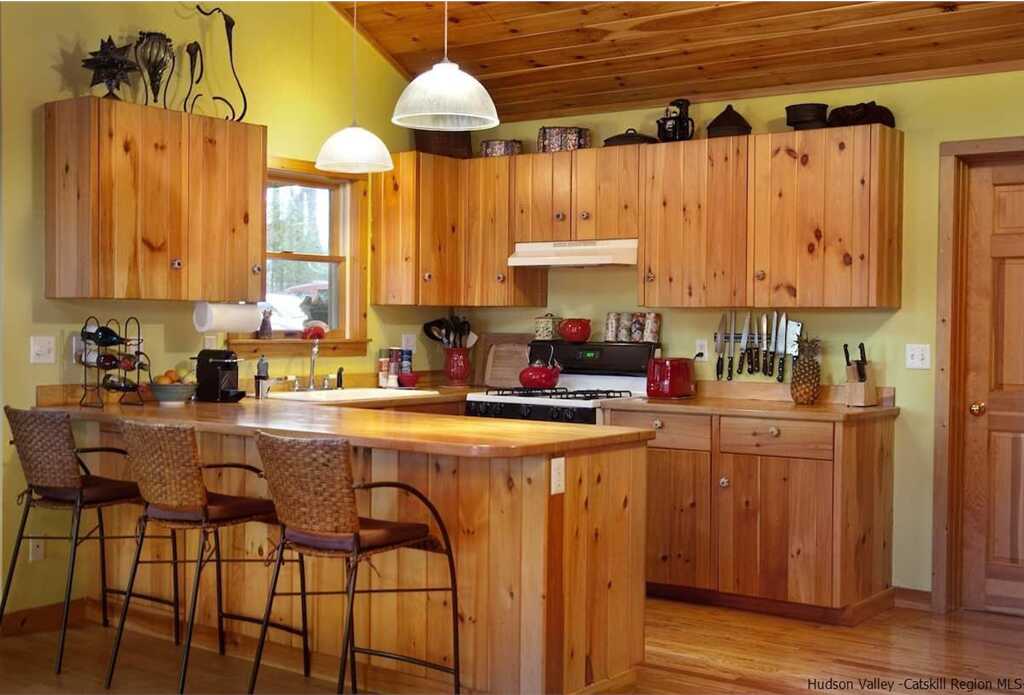 24 Plochmann Lane, Woodstock, NY 12498 - Photo 7 of 22
