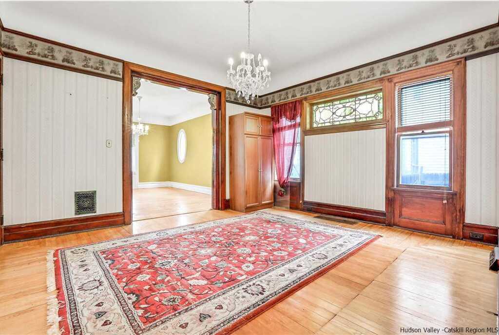 207 Washington Avenue, Kingston, NY 12401 - Photo 19 of 35