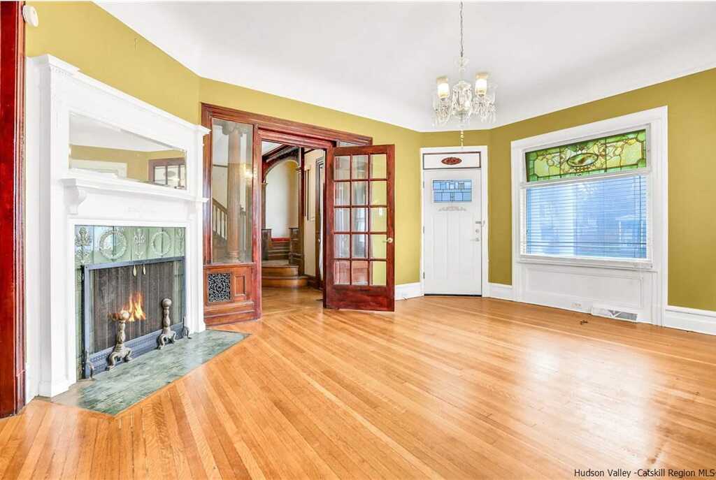 207 Washington Avenue, Kingston, NY 12401 - Photo 15 of 34