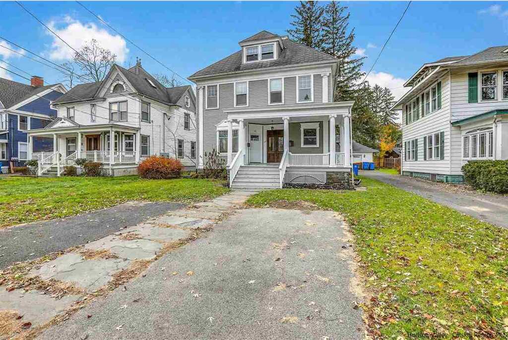 207 Washington Avenue, Kingston, NY 12401 - Photo 3 of 34