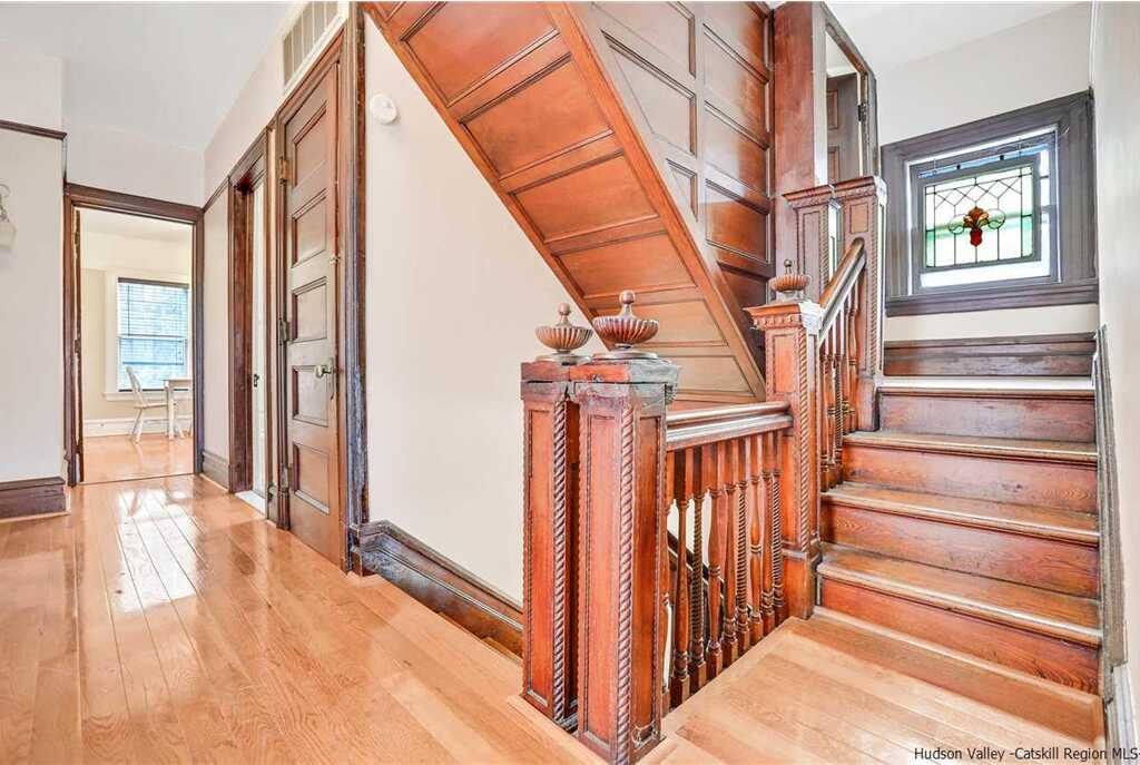 207 Washington Avenue, Kingston, NY 12401 - Photo 30 of 34