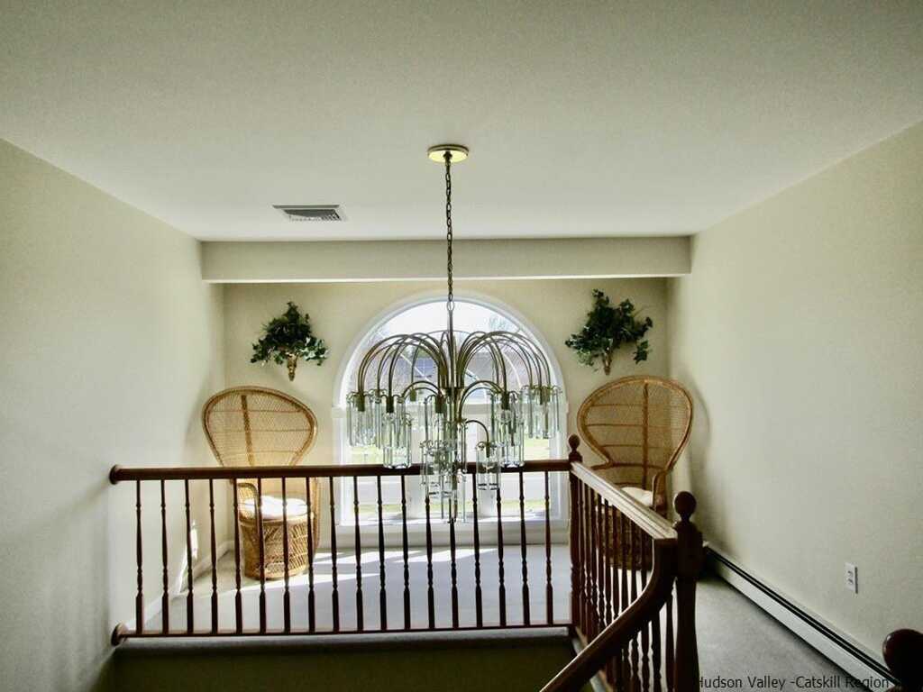 71 Josephs Drive, Saugerties, NY 12477 - Photo 13 of 35