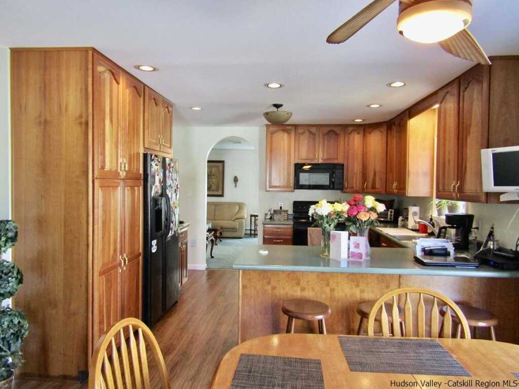 71 Josephs Drive, Saugerties, NY 12477 - Photo 5 of 35