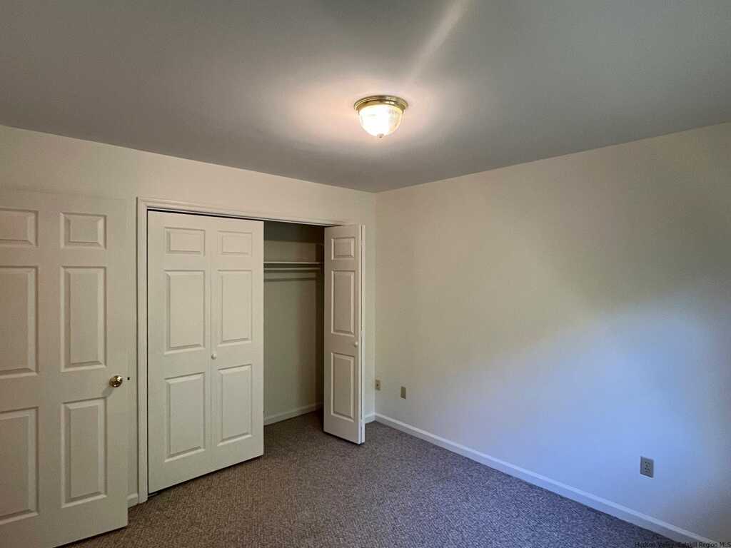 51 Bridge Street, Unit #Unit 4, Saugerties, NY 12477 - Photo 5 of 10