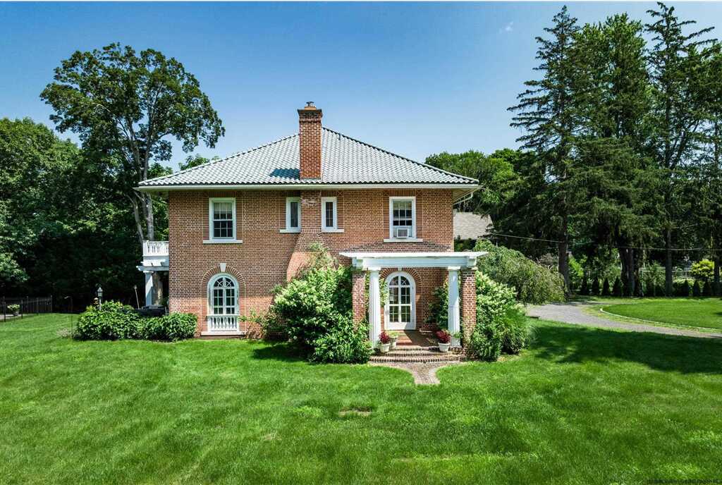 21 Barclay Street, Saugerties, NY 12477 - Photo 3 of 35