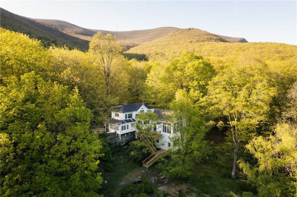 15 Silver Wings Lane, Woodstock, NY 12498 - Photo 1 of 1