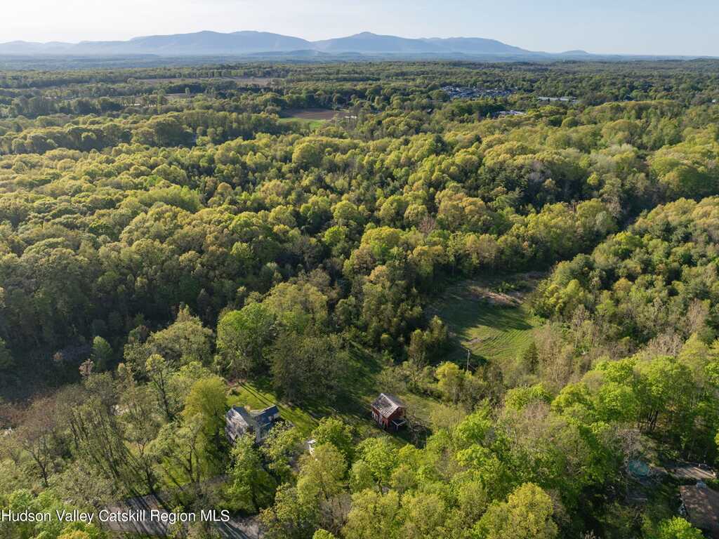 302 Metzger Road, Rhinebeck, NY 12572 - Photo 29 of 32