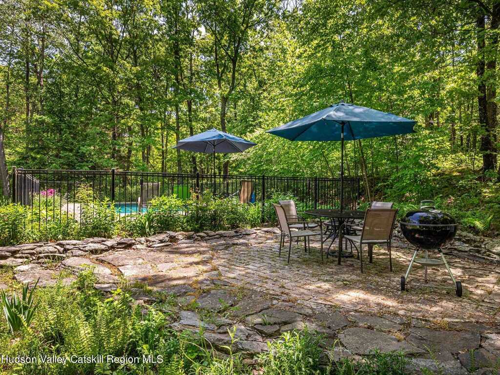 74 Hilltop Road, Rhinebeck, NY 12572 - Photo 31 of 37