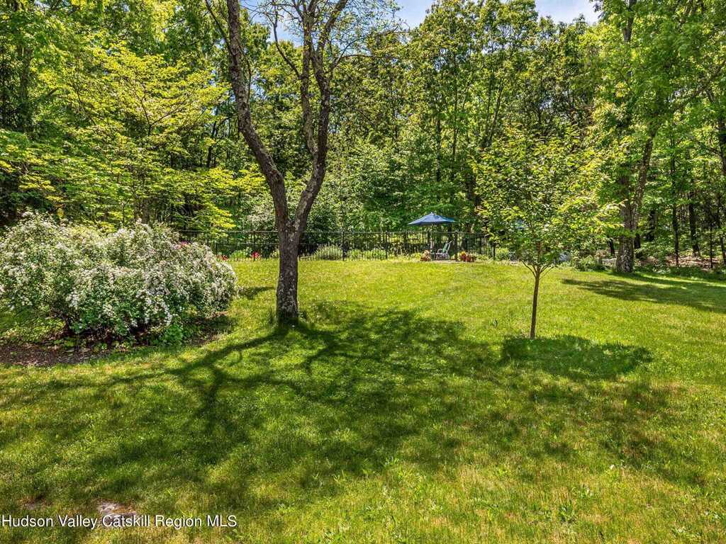 74 Hilltop Road, Rhinebeck, NY 12572 - Photo 35 of 37