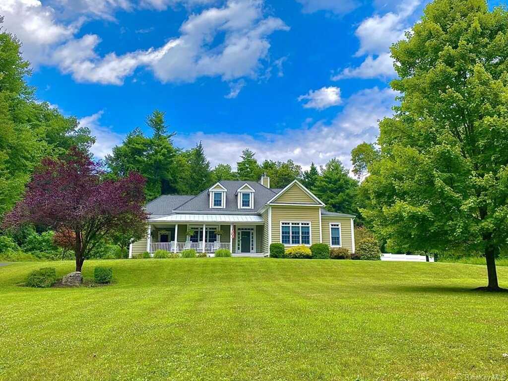 20 Kemble Terrace, Hurley, NY 12443 - Photo 1 of 30