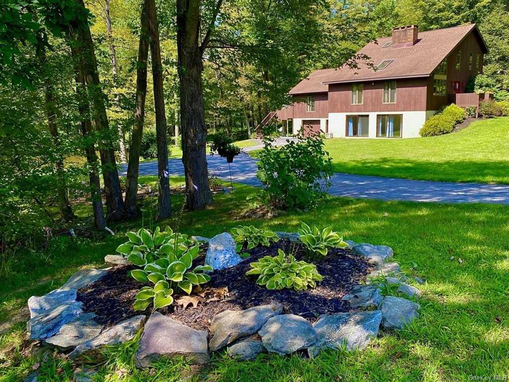 9 Charles Lane, Rhinebeck, NY 12572 - Photo 4 of 23