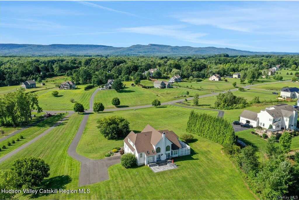 28 Le Fevre Lane, New Paltz, NY 12561 - Photo 2 of 36