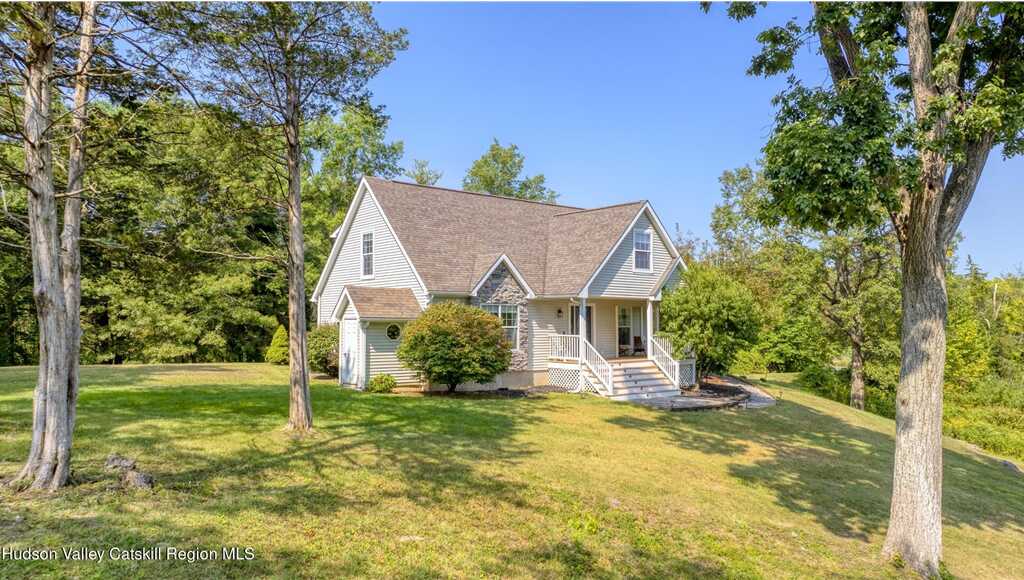 10 Canimi Way, Hurley, NY 12443