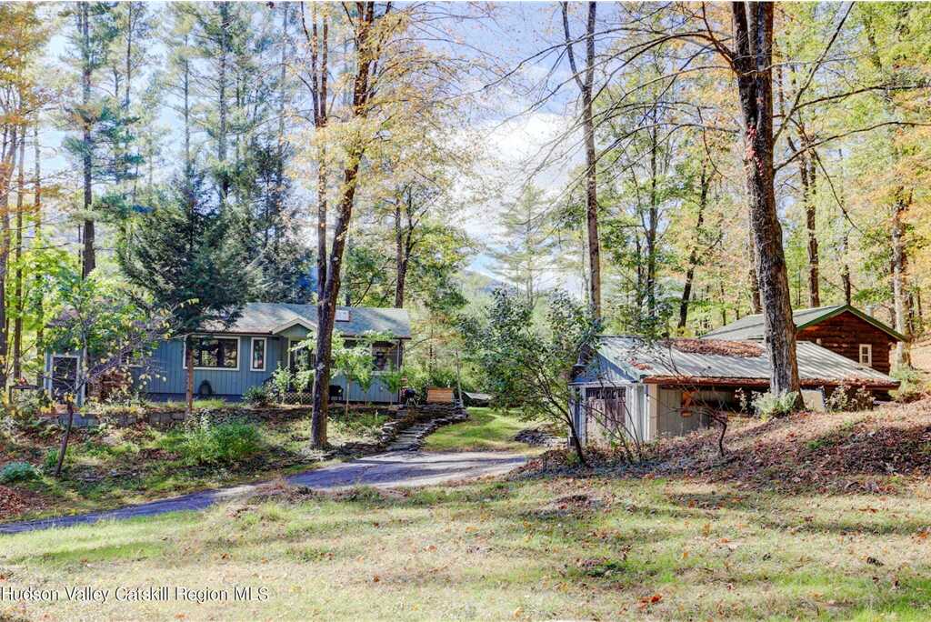 676 Wittenberg Road, Woodstock, NY 12498