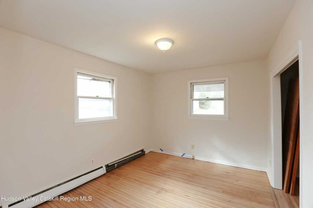 236 Chester St Street, Kingston, NY 12401 - Photo 10 of 23