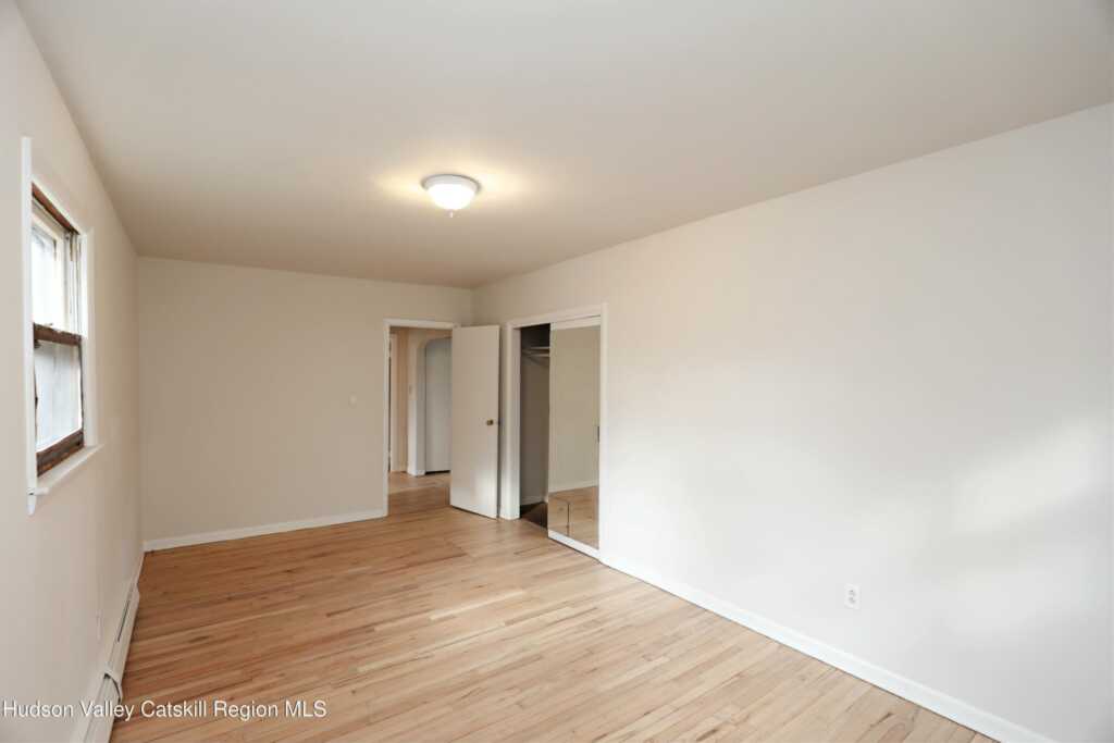 236 Chester St Street, Kingston, NY 12401 - Photo 11 of 23