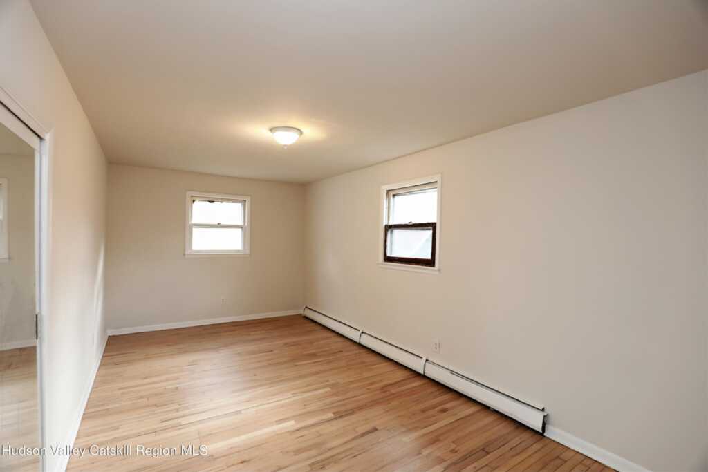236 Chester St Street, Kingston, NY 12401 - Photo 13 of 23