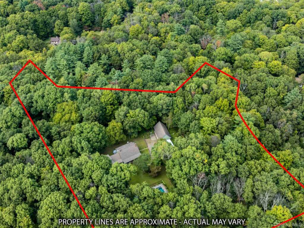 74 Hilltop Road, Rhinebeck, NY 12572 - Photo 38 of 40