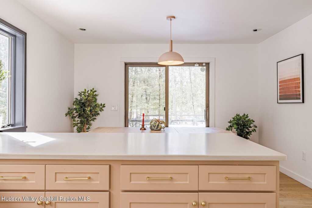 9 Munchkin Lane, Woodstock, NY 12409 - Photo 16 of 38