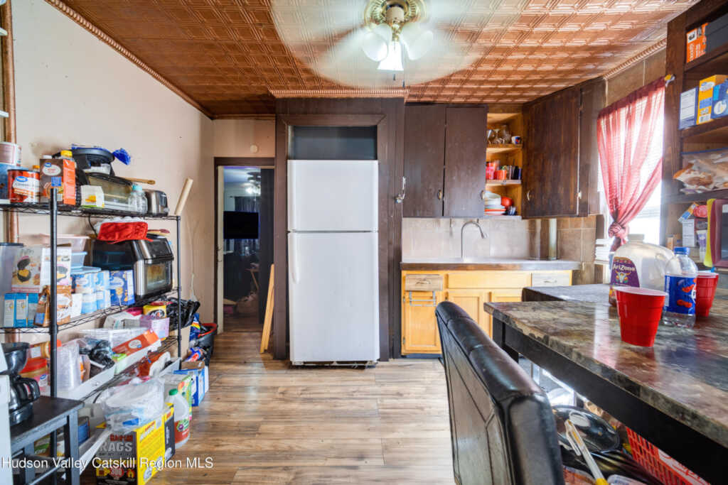 357 Washington Avenue, Kingston, NY 12401 - Photo 8 of 16