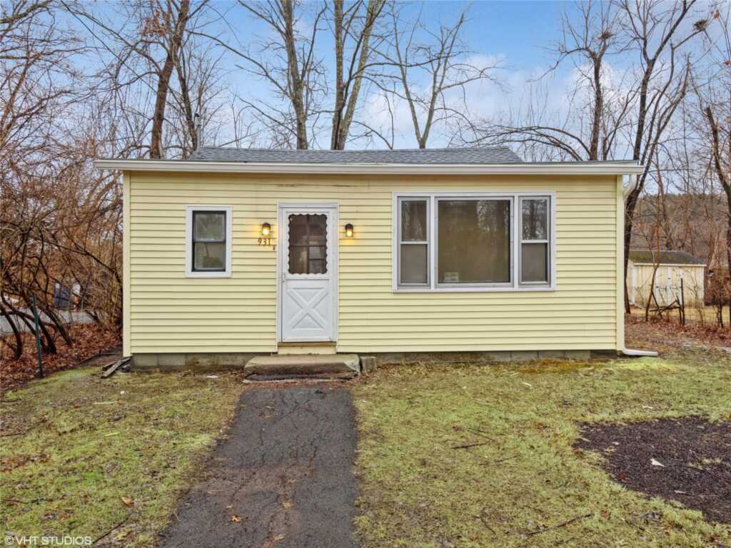 931 Orlando Street, Kingston, NY 12401 - Photo 16 of 18