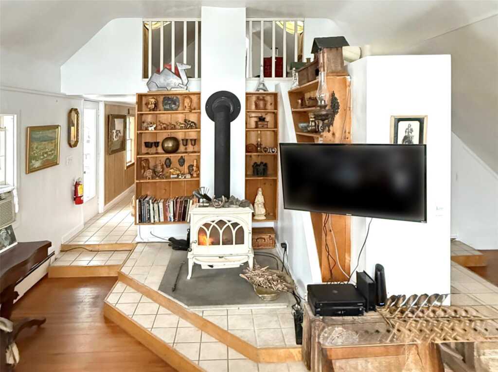 18 Maple Lane, Woodstock, NY 12498 - Photo 4 of 50