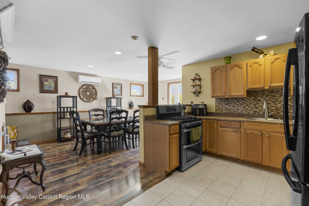 19 Pompeys Cave Road, High Falls, NY 12440 - Photo 10 of 38