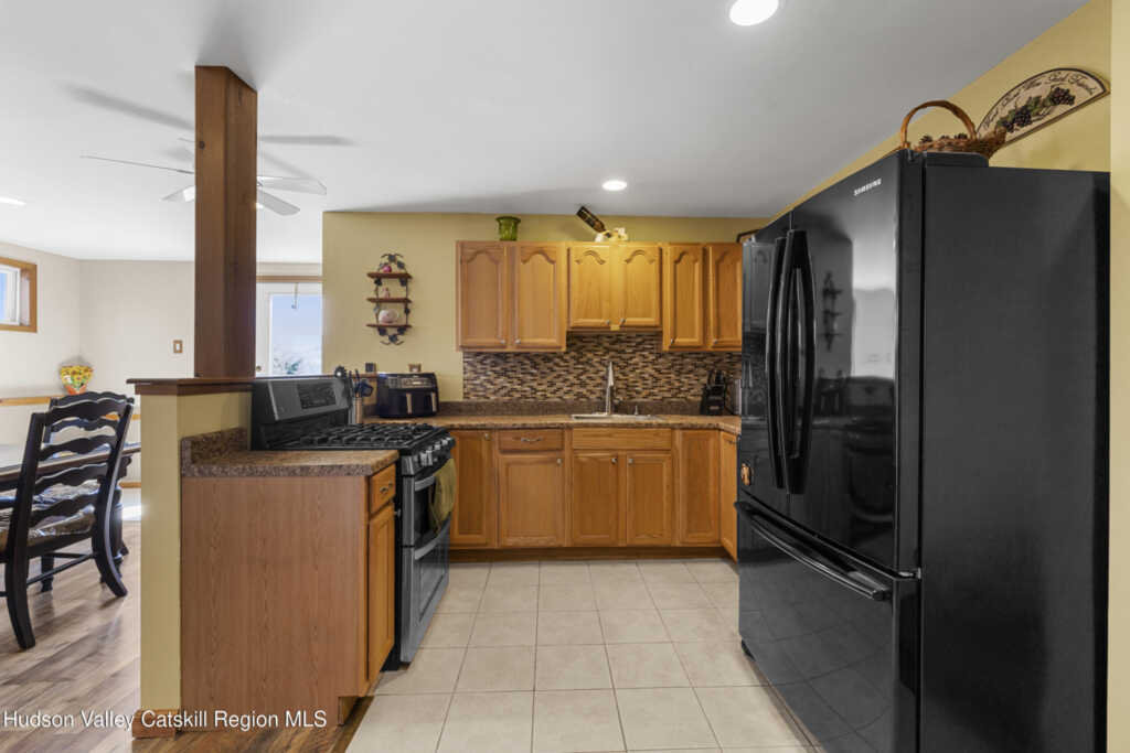 19 Pompeys Cave Road, High Falls, NY 12440 - Photo 9 of 38