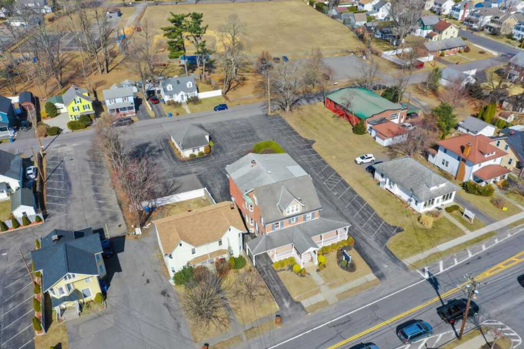 411 Albany Avenue, Kingston, NY 12401 - Photo 2 of 50