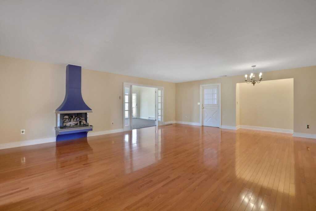 411 Albany Avenue, Kingston, NY 12401 - Photo 24 of 50