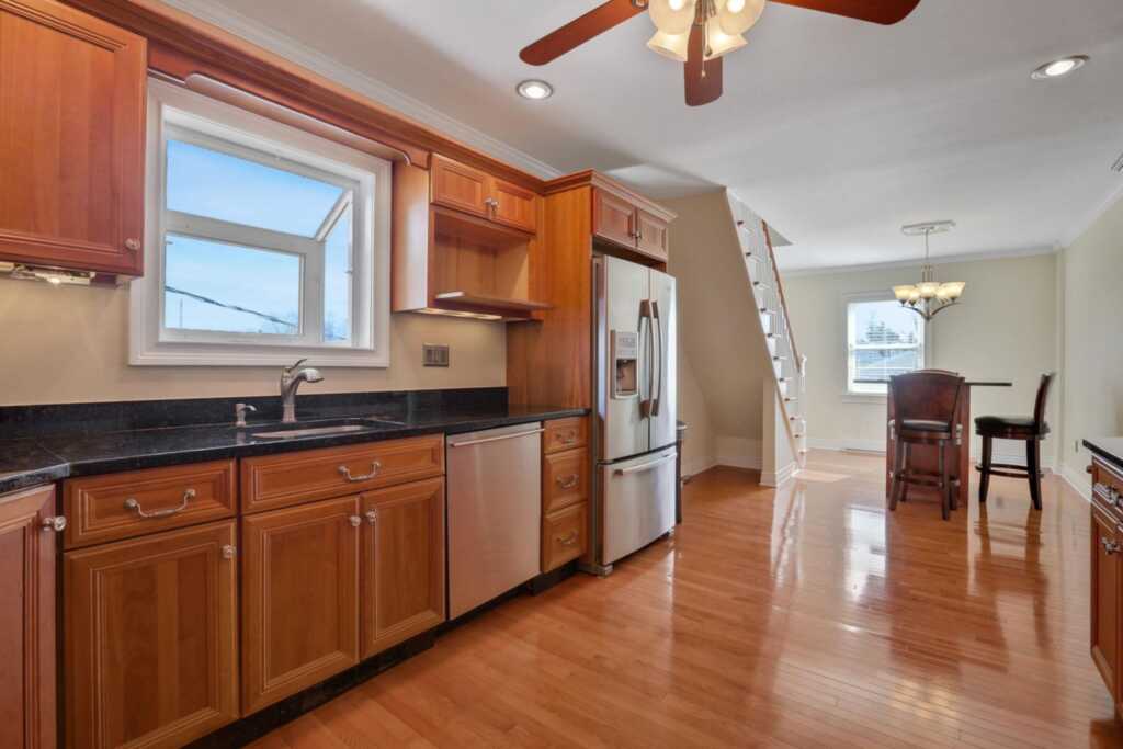 411 Albany Avenue, Kingston, NY 12401 - Photo 28 of 50