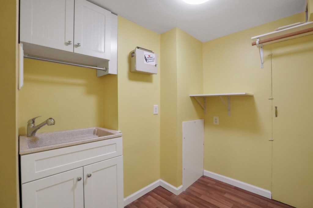 411 Albany Avenue, Kingston, NY 12401 - Photo 39 of 50