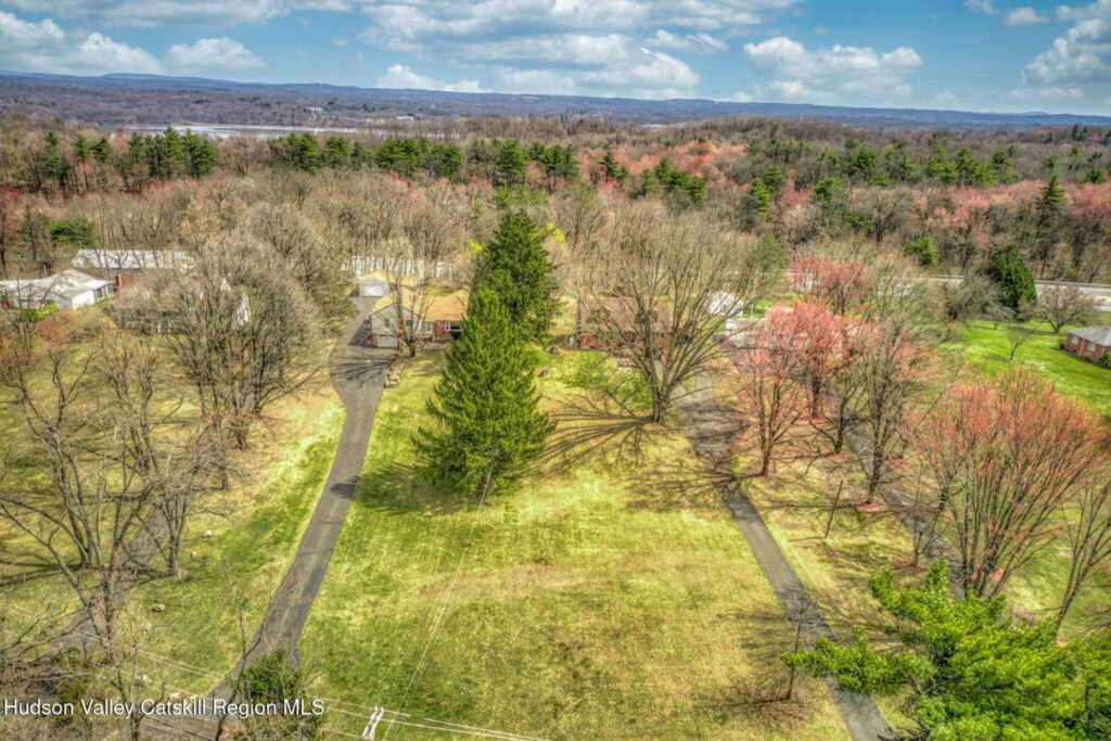 152 Old Flatbush Road, Kingston, NY 12401 - Photo 3 of 23