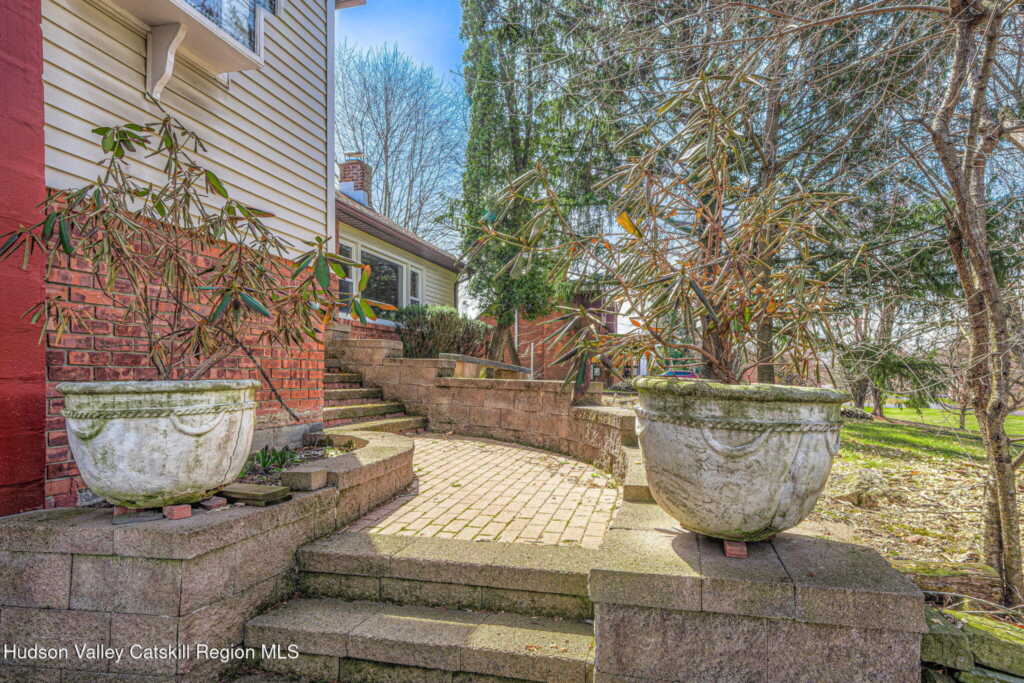 152 Old Flatbush Road, Kingston, NY 12401 - Photo 5 of 23