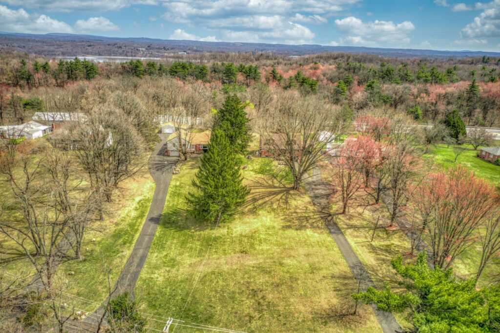 152 Old Flatbush Road, Kingston, NY 12401 - Photo 3 of 23