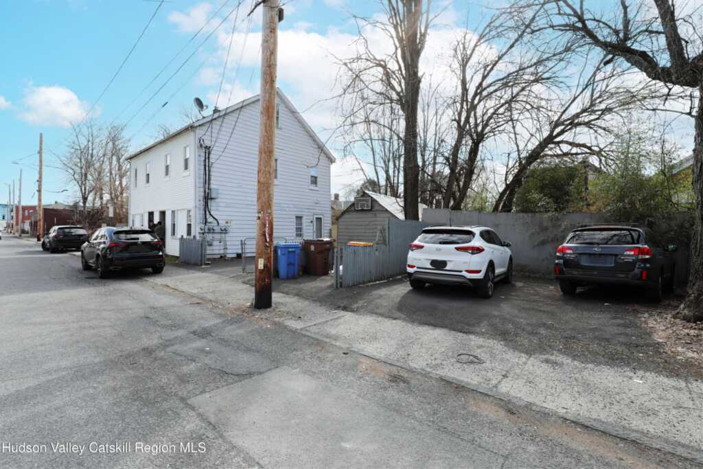 38 Van Deusen Street, Kingston, NY 12401 - Photo 2 of 20