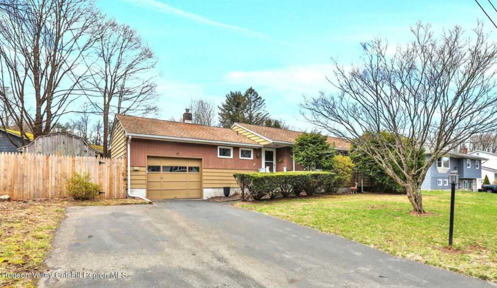 4 Sterley Avenue, Saugerties, NY 12477