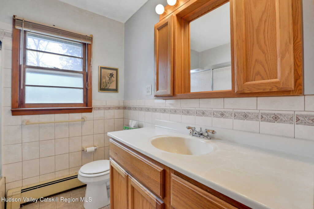 4 Sterley Avenue, Saugerties, NY 12477 - Photo 10 of 19
