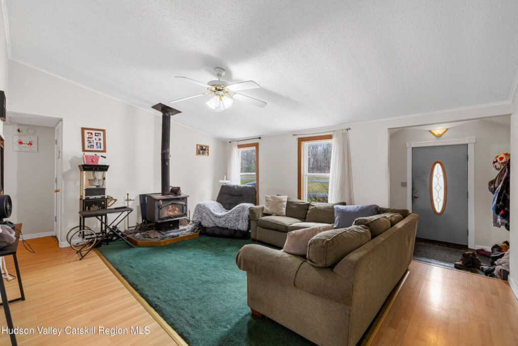 252 Ruby Road, Kingston, NY 12401 - Photo 6 of 19