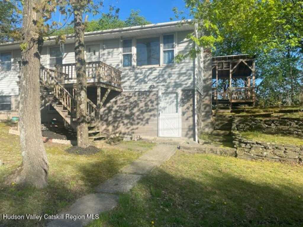 20 Saugerties Manor Road, Saugerties, NY 12477 - Photo 20 of 25