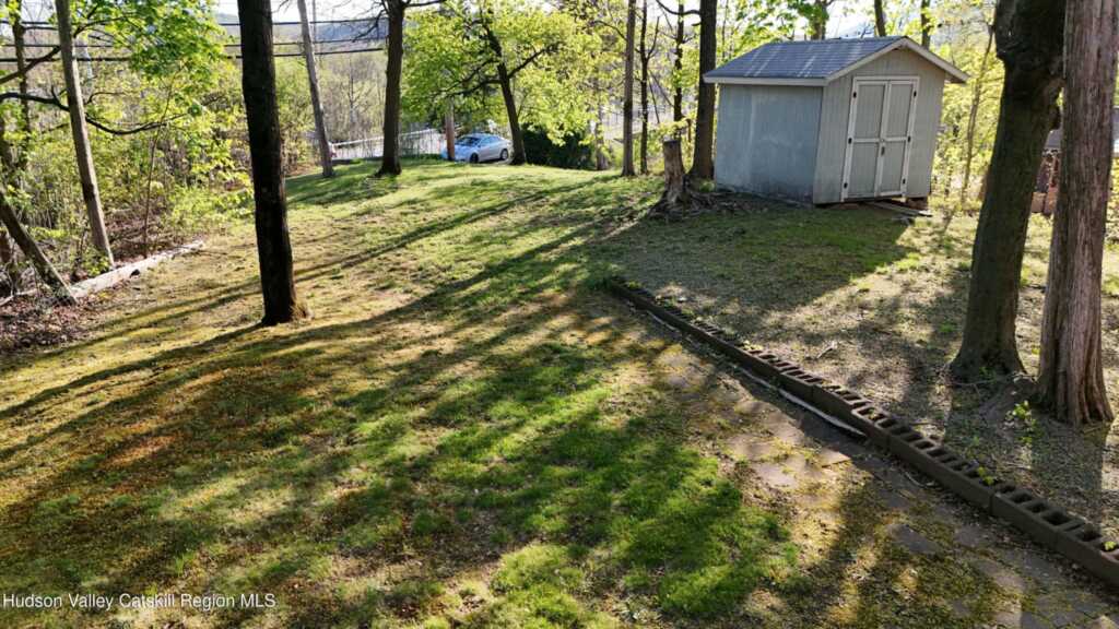 20 Saugerties Manor Road, Saugerties, NY 12477 - Photo 23 of 25