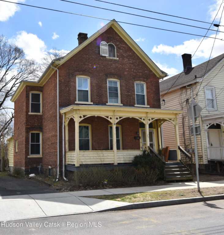 86 Henry Street, Kingston, NY 12401