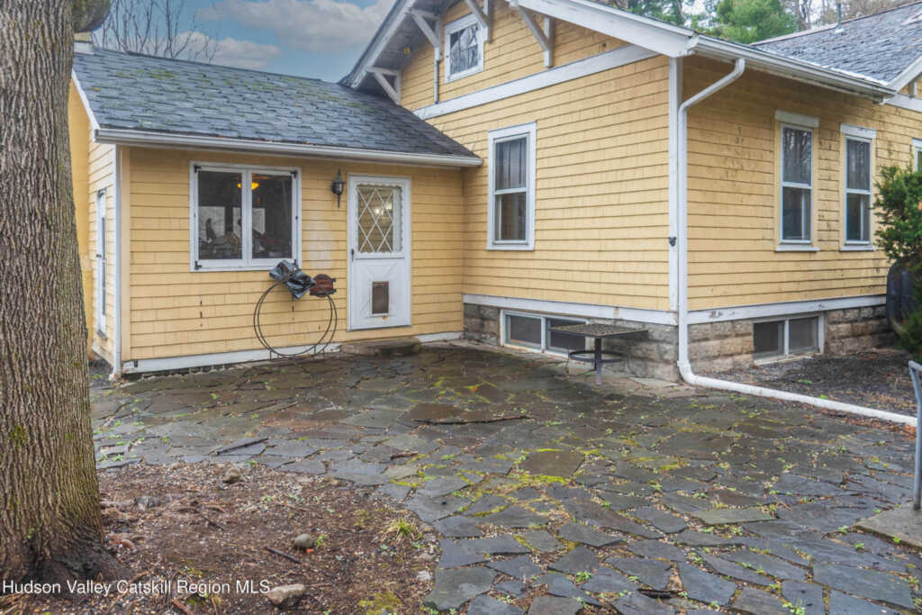 368 Hillside Avenue, Hurley, NY 12443 - Photo 28 of 31