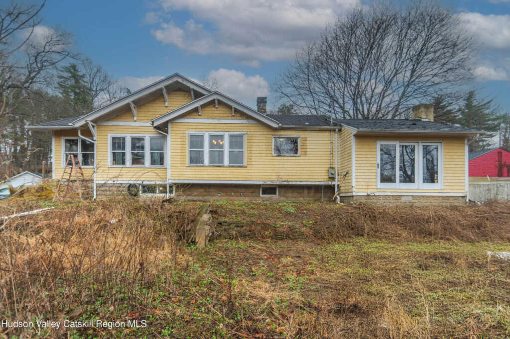 368 Hillside Avenue, Hurley, NY 12443 - Photo 3 of 31